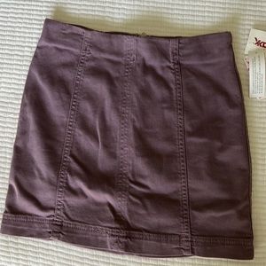 Free People purple skirt. Size 2. New with tags.